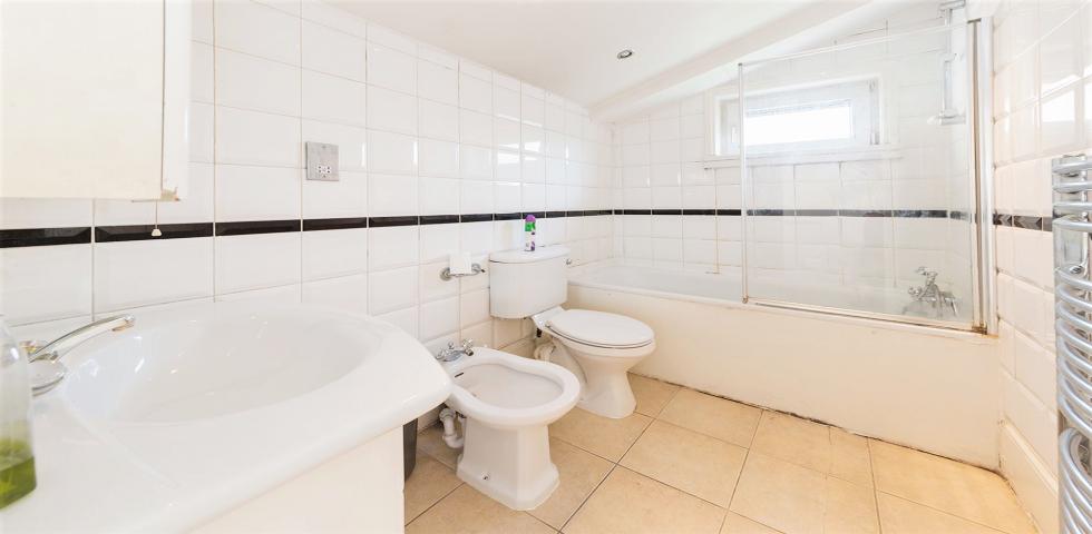 Modern House Garlinge Road, Kilburn